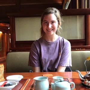 Meet your Posher, Caroline